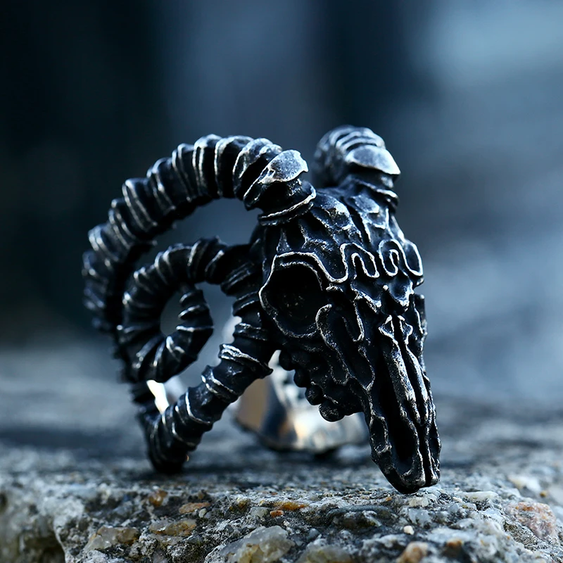 SS8-921R New Design Gothic Exaggeration Demon Satan Ring Vintage Color Skull Sheep Head Ring For Men Women Punk Jewelry