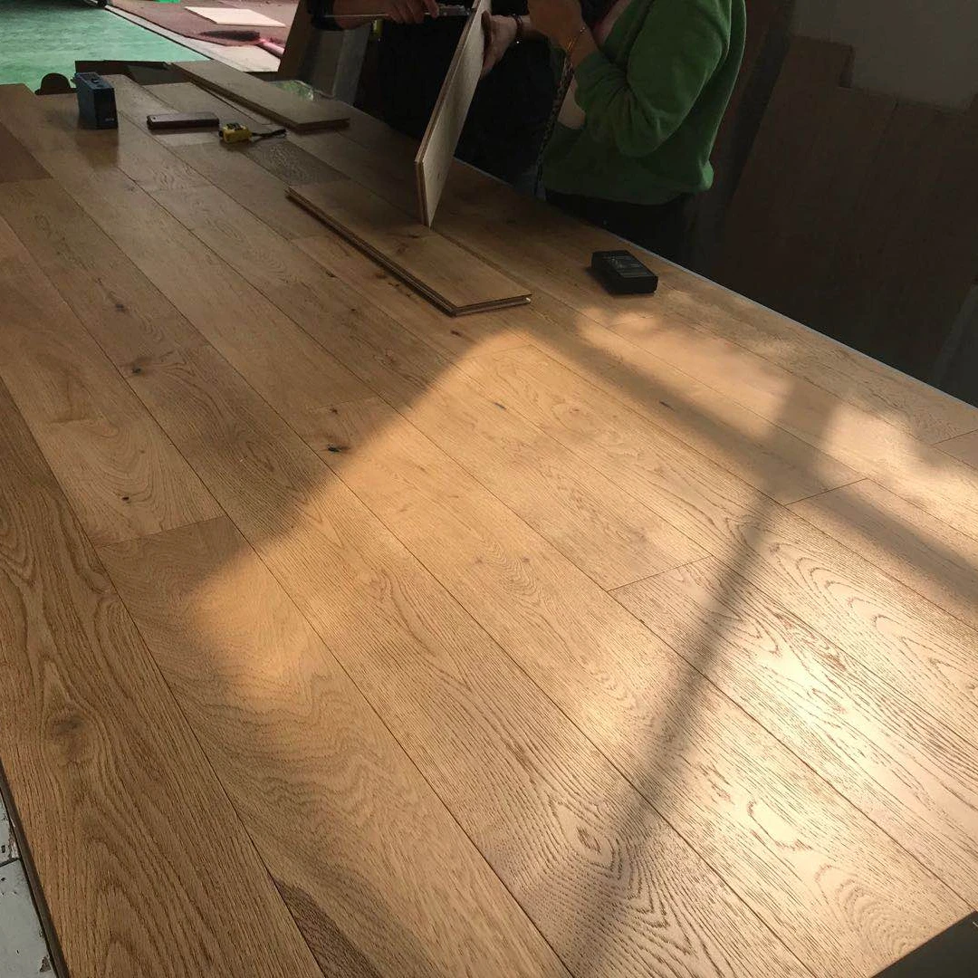2021 Parquet Flooring Tile Apartment Traditional Multilayer Engineered Wood Flooring For Sale New Design Oak Teak
