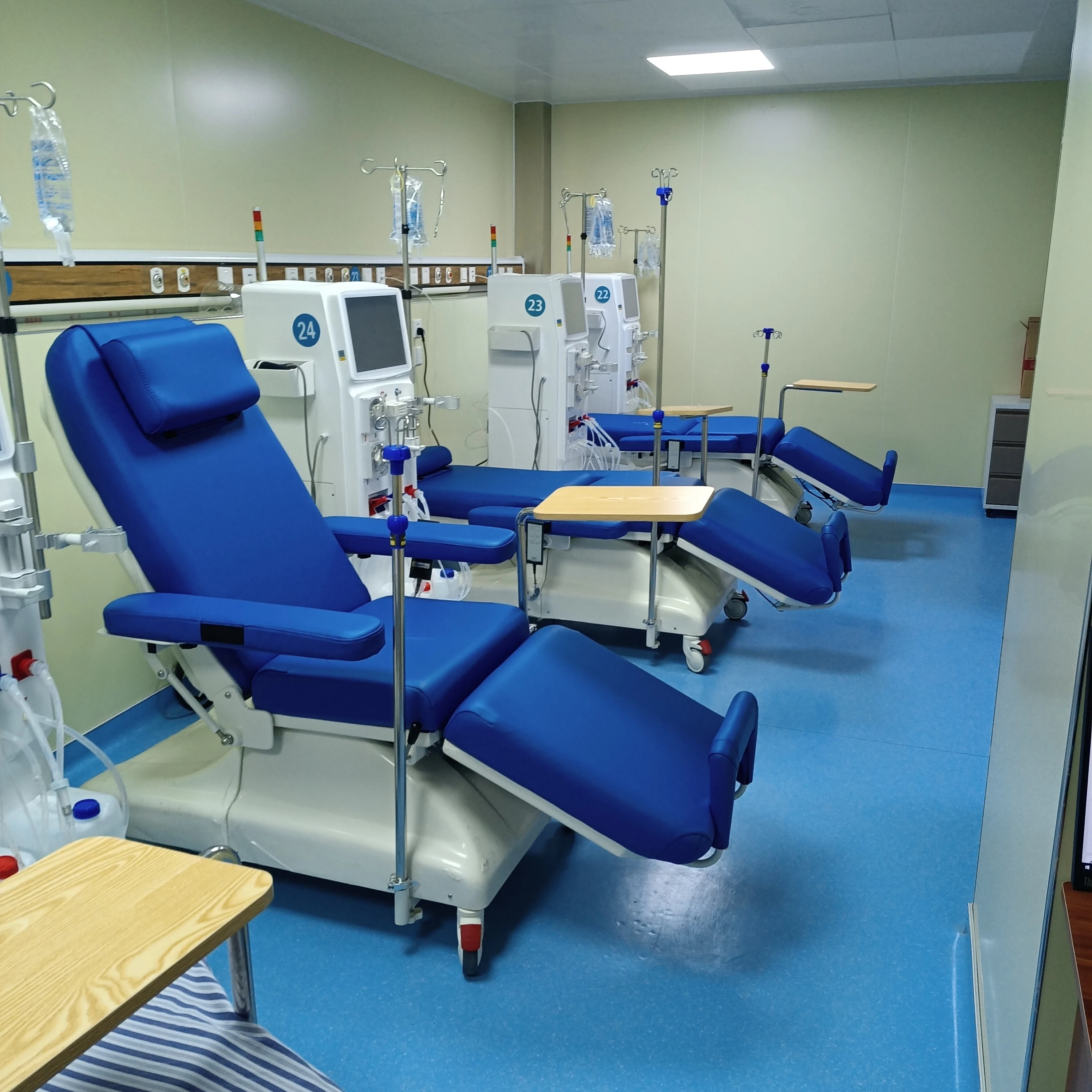 Chinese manufacturer high quality cheap patient recliner chairs blood collection chair with armrest