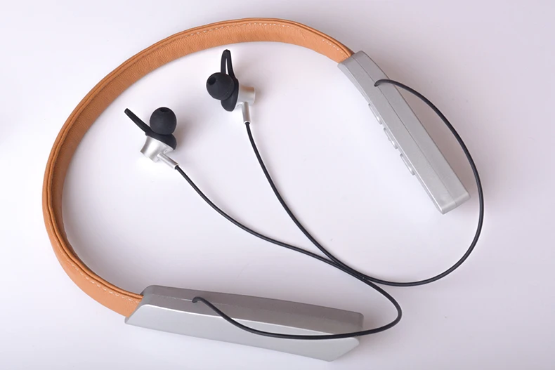 
Deep Bass Neckband Headset 40H Playtime Sweatproof Wireless Earbuds for Work at Home 