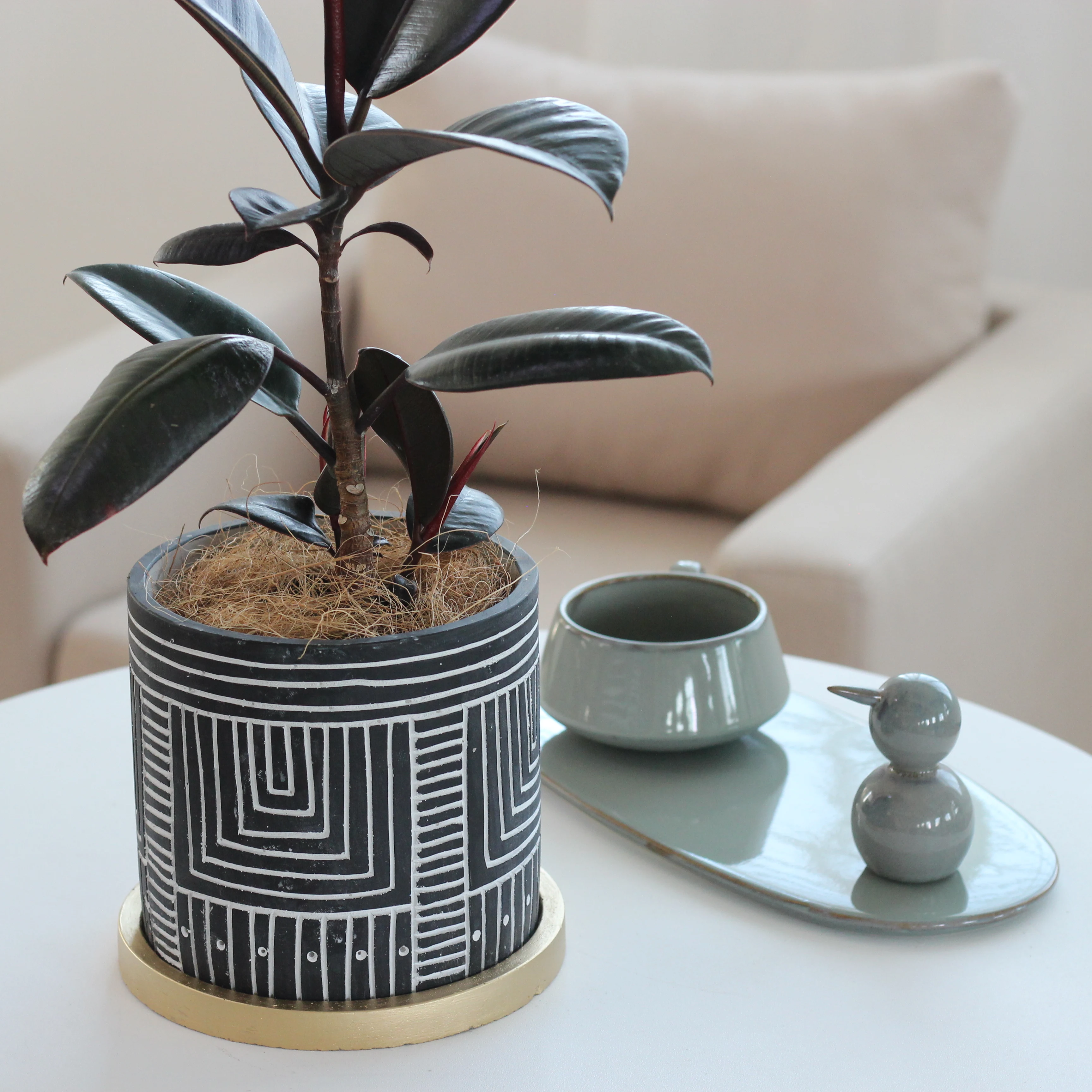 Antique design cement flower pot vintage style flower pot with tray painted golden saucer for living room