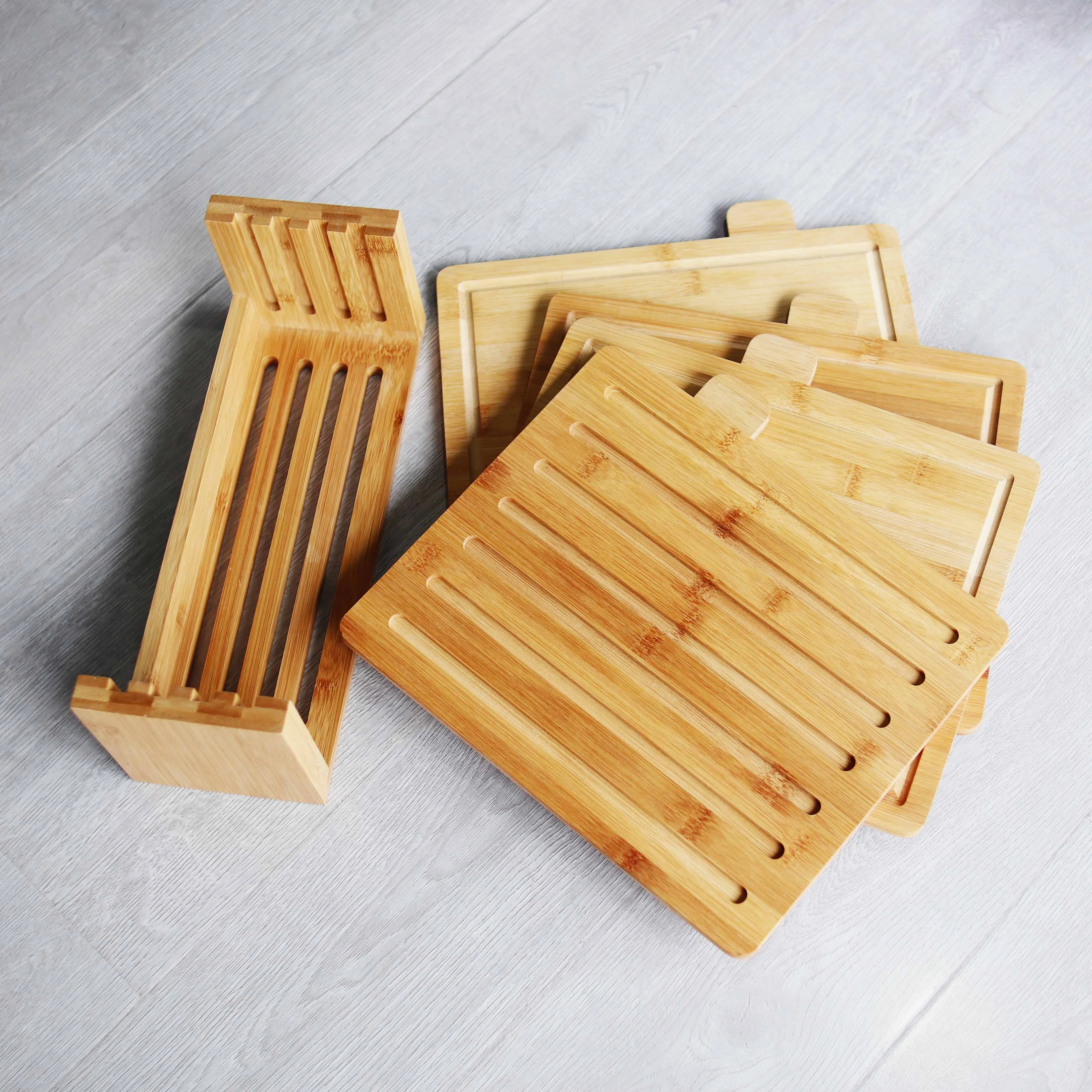 Kitchen holder Bread Meat Chicken and Fish Bamboo Index Cutting Board Set 4 Piece All Natural Wood Chopping Board with Stand