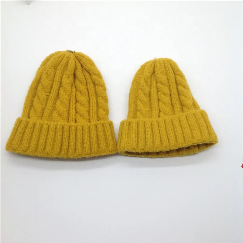 fur pom hat (5)
