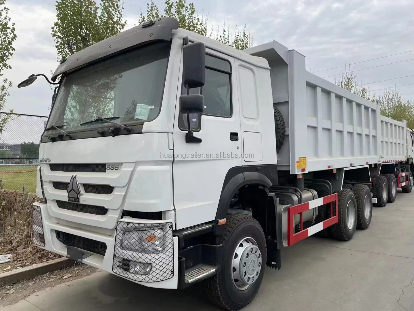 Sino Truck Used 400HP HOWO 10 Wheels Dump Truck Tipper 8X4 with Good Condition for Africa