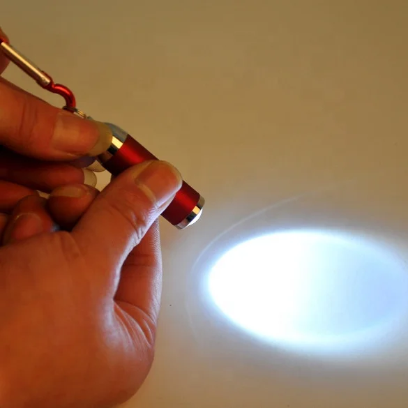 QXMOVING Gift Keychain Light Zoomable Custom LOGO Mini LED Keychain Flashlight With Carabiner