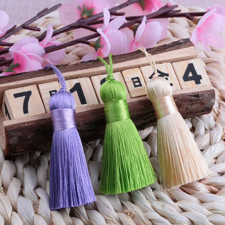 Sale Wholesale Women Earring Jewelry and Key Chain Mini Silk 5cm Tassels for Jewelry Making Hunan Free of Charge Fringe Tassels