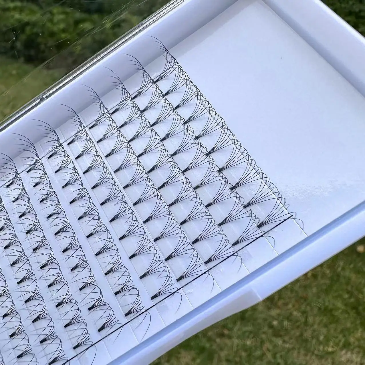 Premade fans made of high quality Korea PBT fiber 6D 0.07 mm premade short stem fans 3D 4D 5D 6D 7D 8D 9D 10D