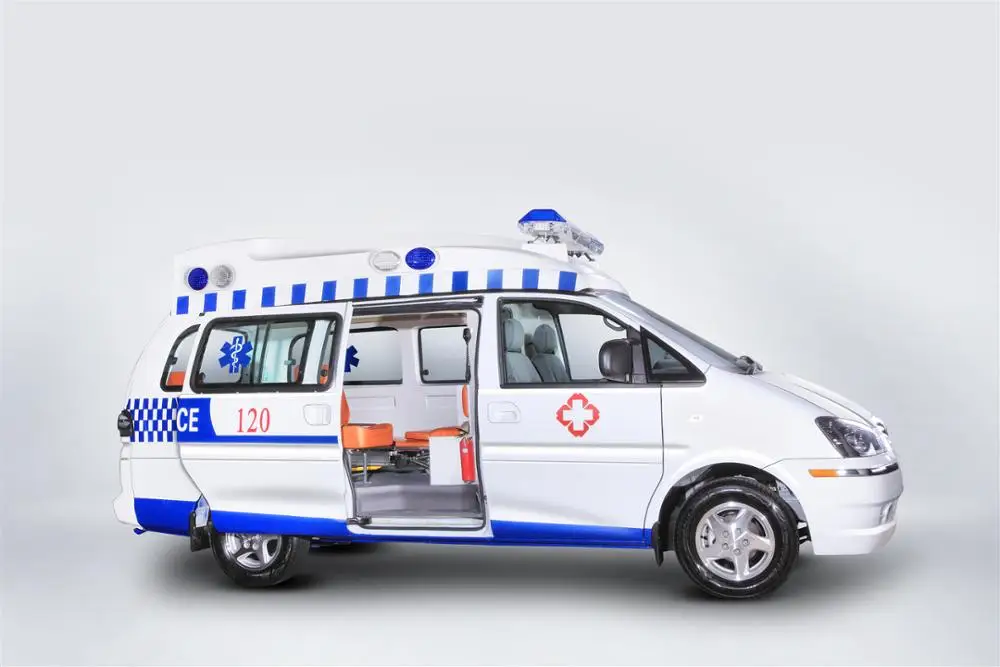 Dongfeng hot sale and good quality ambulance car with Lingzhi M5 2.0L/6MT gasoline engine  mini van car for exporting