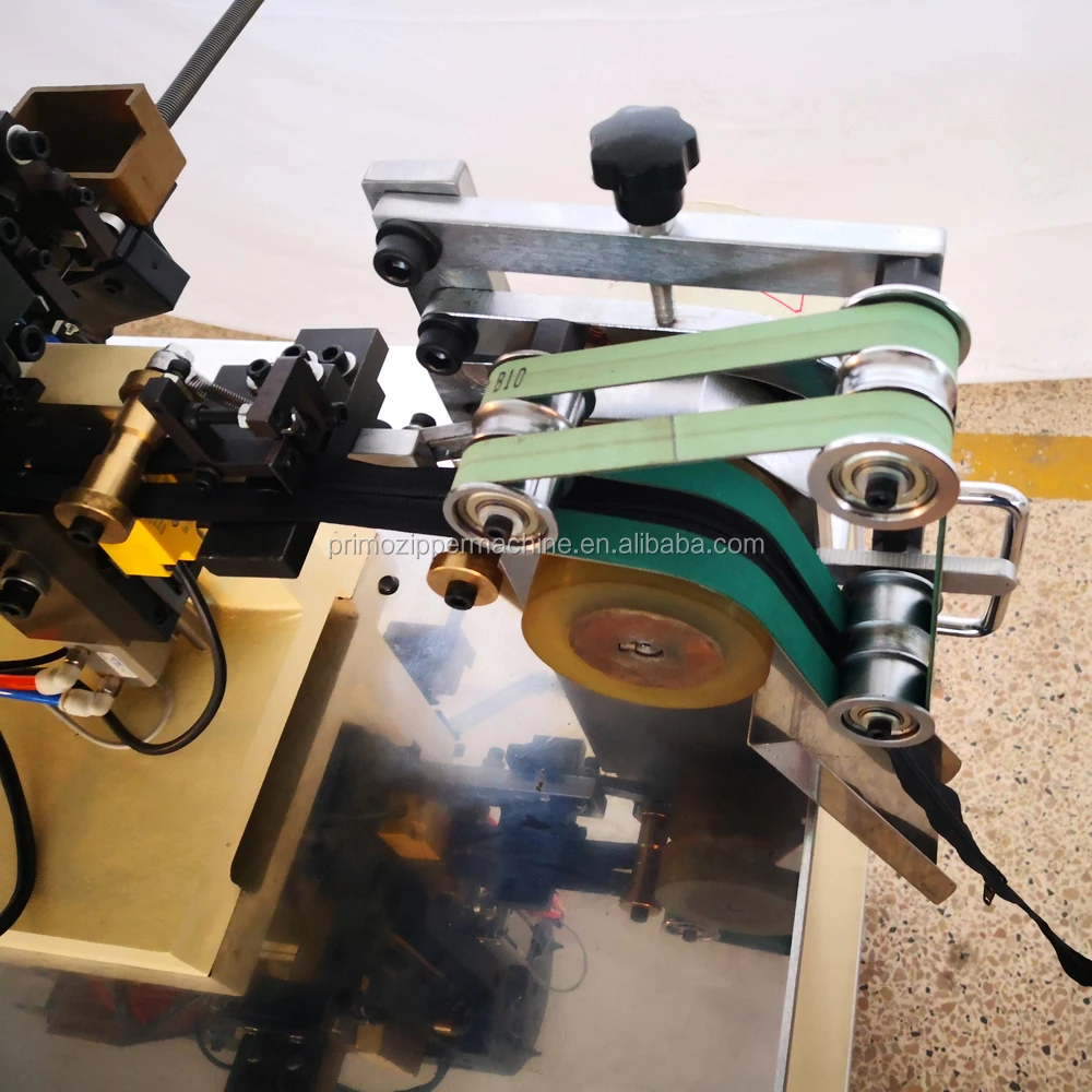 Automatic aluminum wire top stop machine for metal zipper