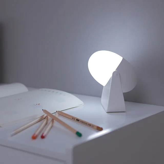 New Year Design Amazon Hot Sale White Geometry Lamp Portable Intelligent Touch Control Feeding Baby Night Hanging Wall Light LED