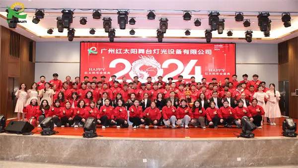 factory price High Brightness 7*40 watts  Mini moving head light  for stage and disco dj party Led Moving Head Light