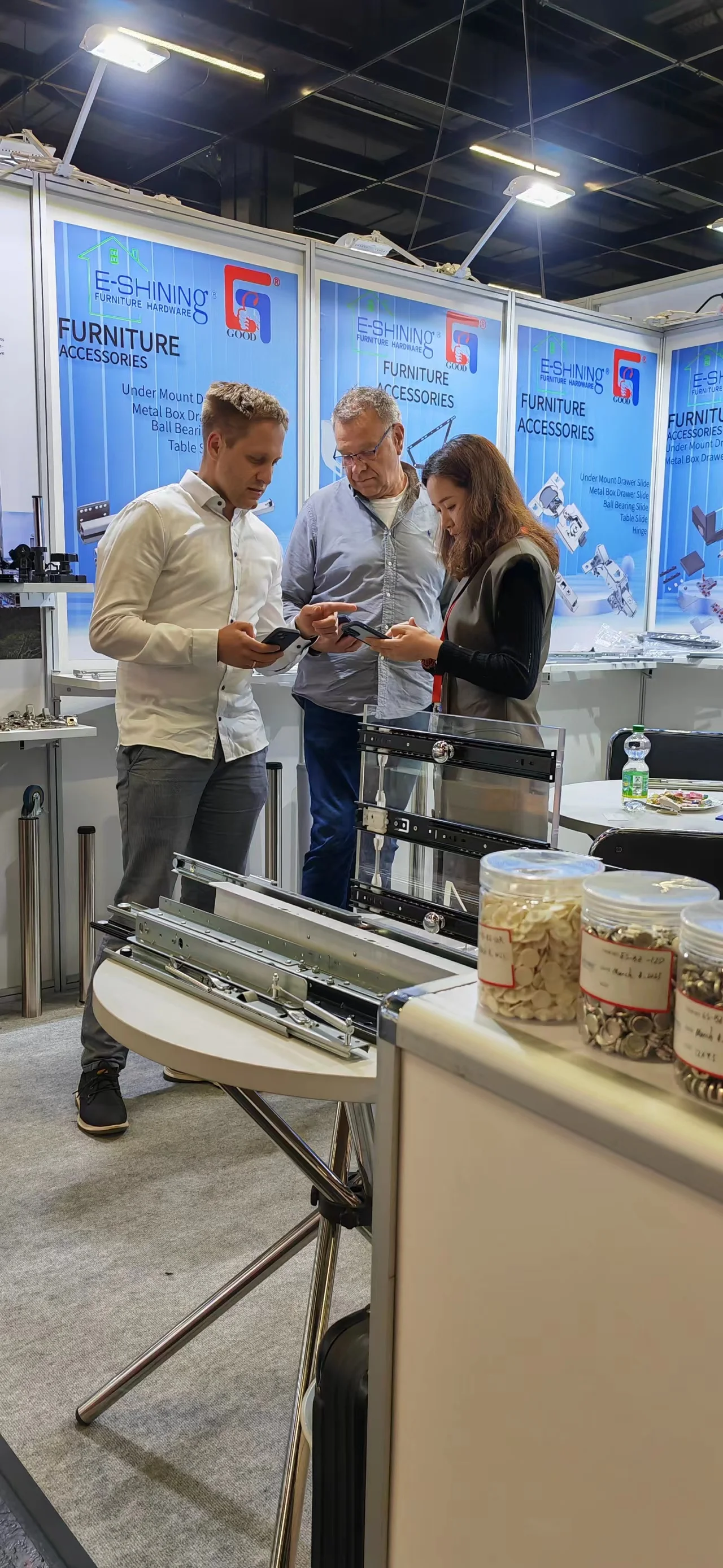 Cabinet Unde rmount Drawer Slides Soft Close Push To Open Telescopic Ball Bearing Slide Rail Light Duty Ball Bearing Slide