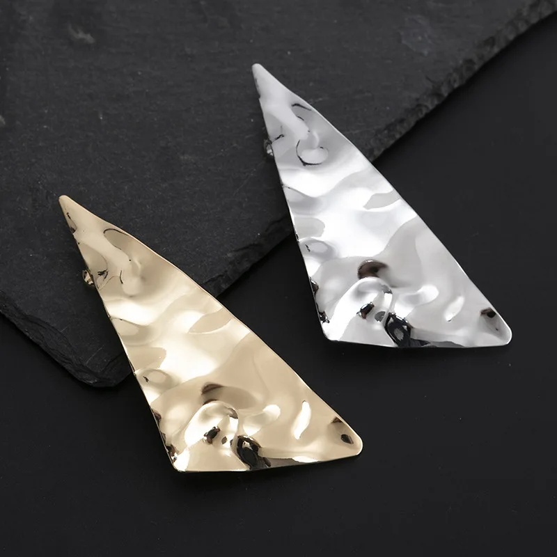 H41-100  European Style Exaggerate Hair Accessories Triangle Shape Uneven Dotted Metal Spring Clamp Hair Clips At Stock