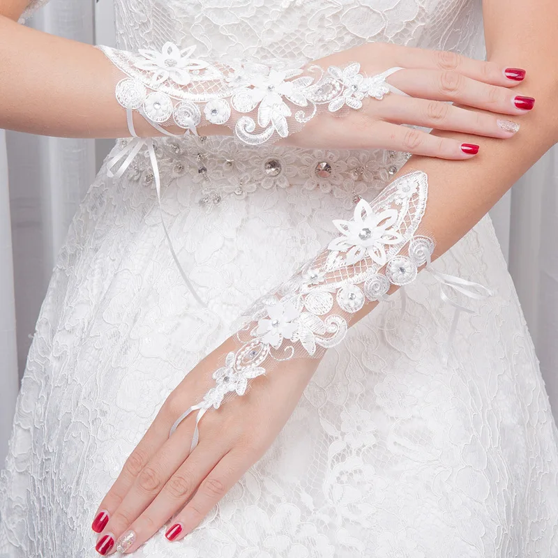 Bridal Wedding Gloves Wedding Dress accessories White Short Lace Drill Ceremony Gloves