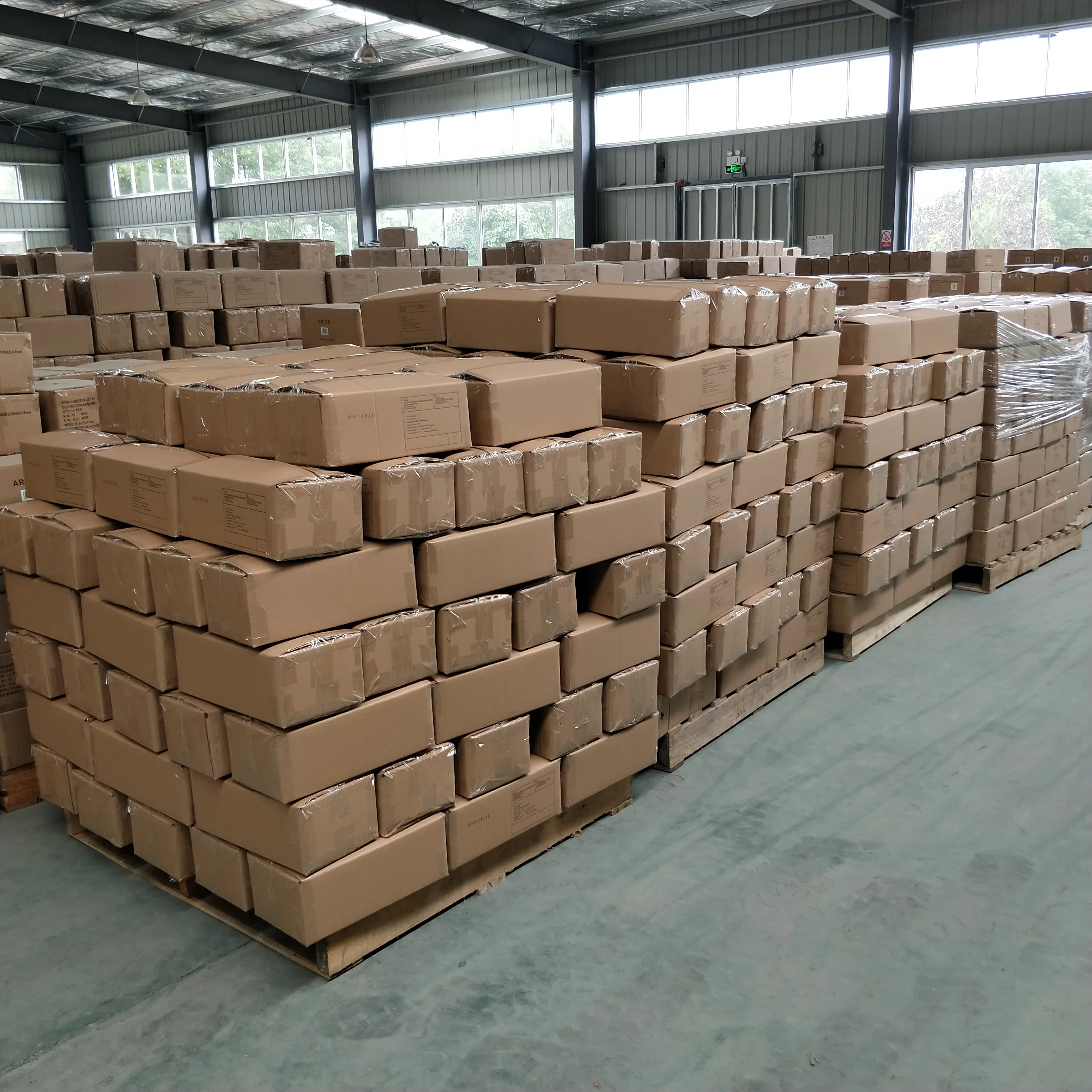 Wholesale Seashells Factory Price for DIY Natural Sea Shells Crafts  !!