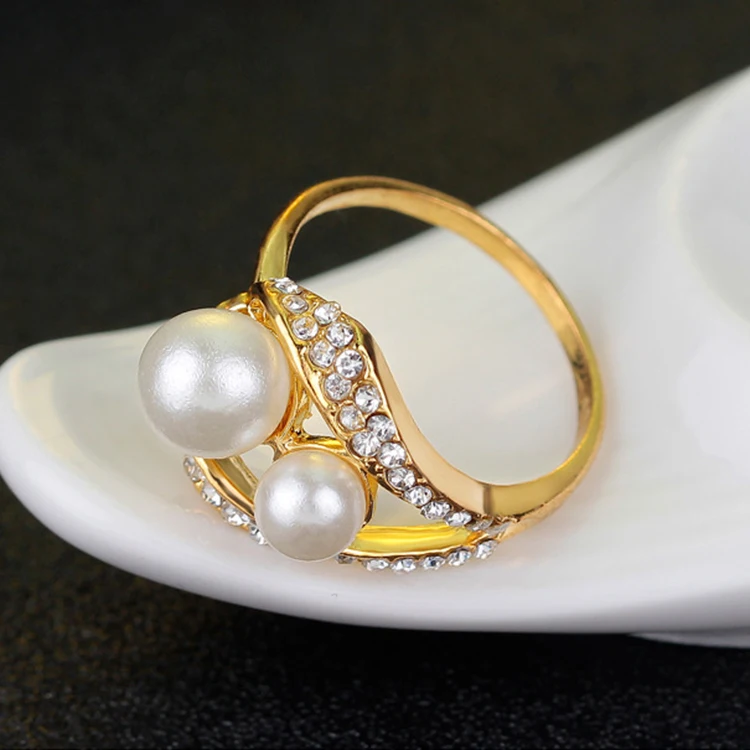 
2021 newest gold filled necklace shinny Rhinestone with Pearl Jewelry set necklace ring and earrings jewelry set for party 