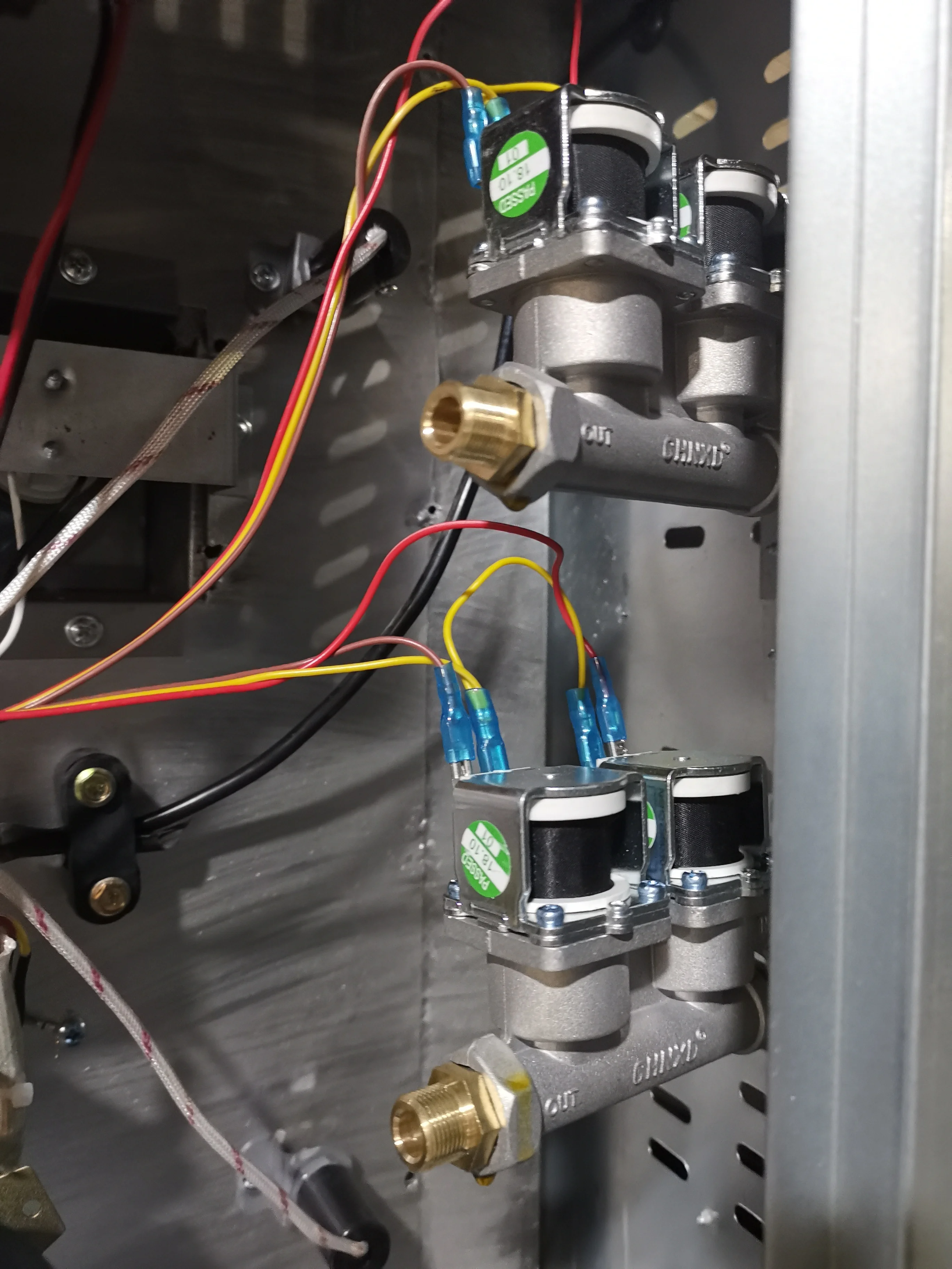 Коммерческая большая газовая духовка на 2 колодки