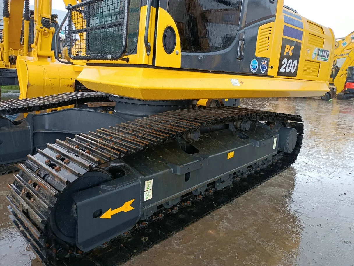 Hydraulic Large excavator Crawler 20ton  Excavators Japan Brand Komatsu pc200  Pc200-8 Used Excavators Provided 100% Ready