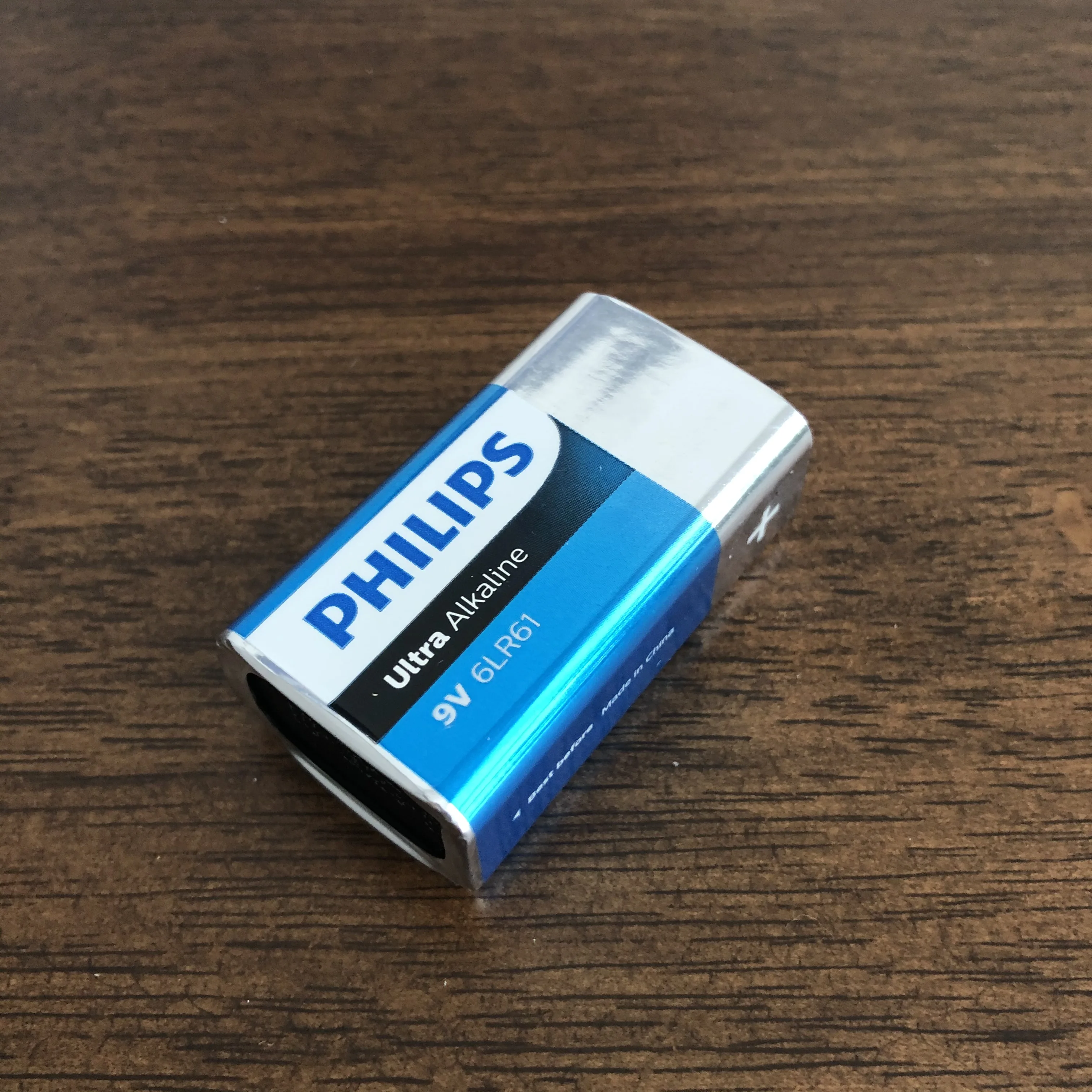 Wholesale Eco-Friendly Radio High Capacity 6LR61 Philips Ultra Alkaline 9V  Battery