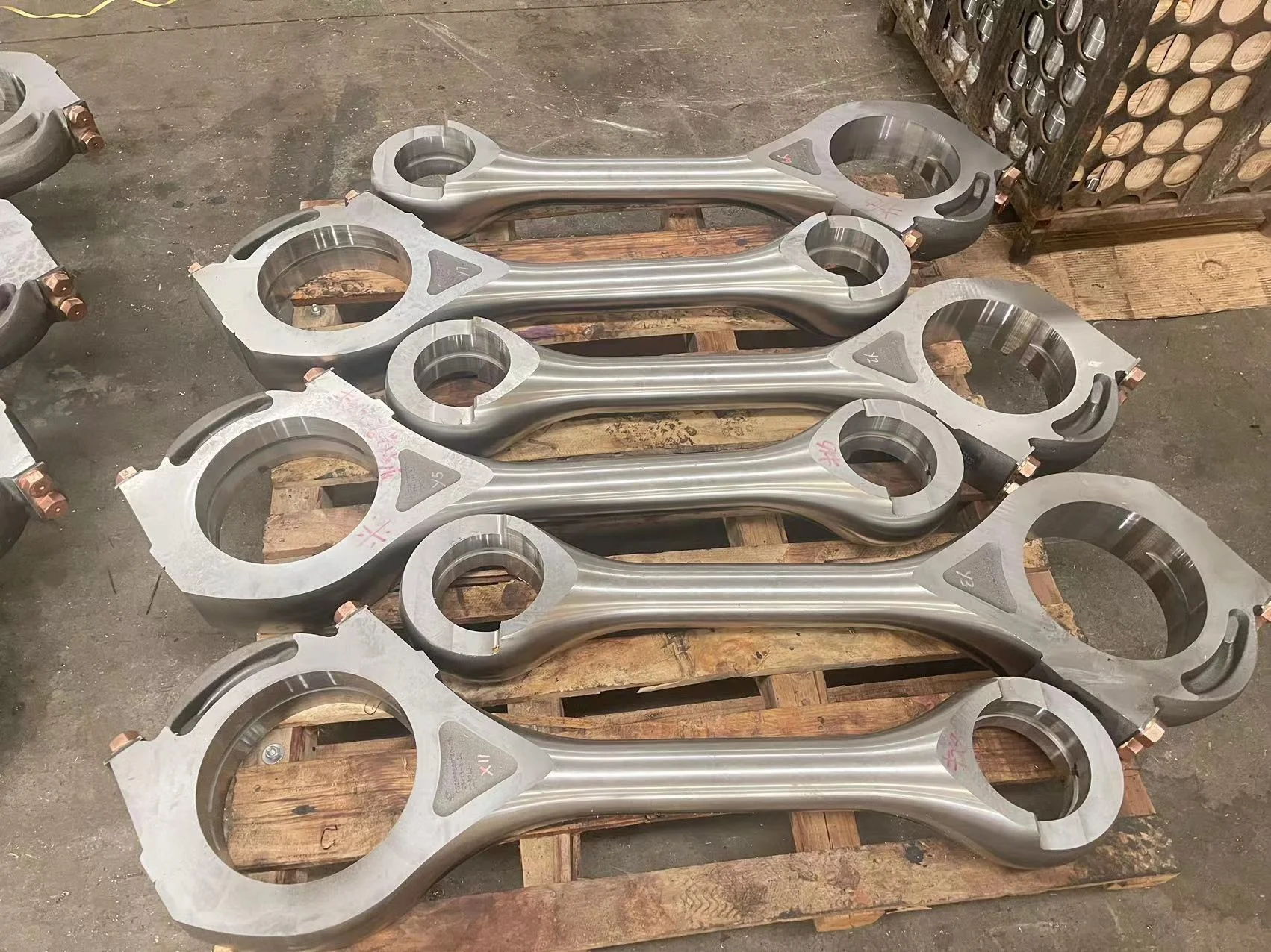 Customized Automotive Connecting Rod Engineering Machinery Parts Static Pressure Line Production Casting Car Link Arm Service