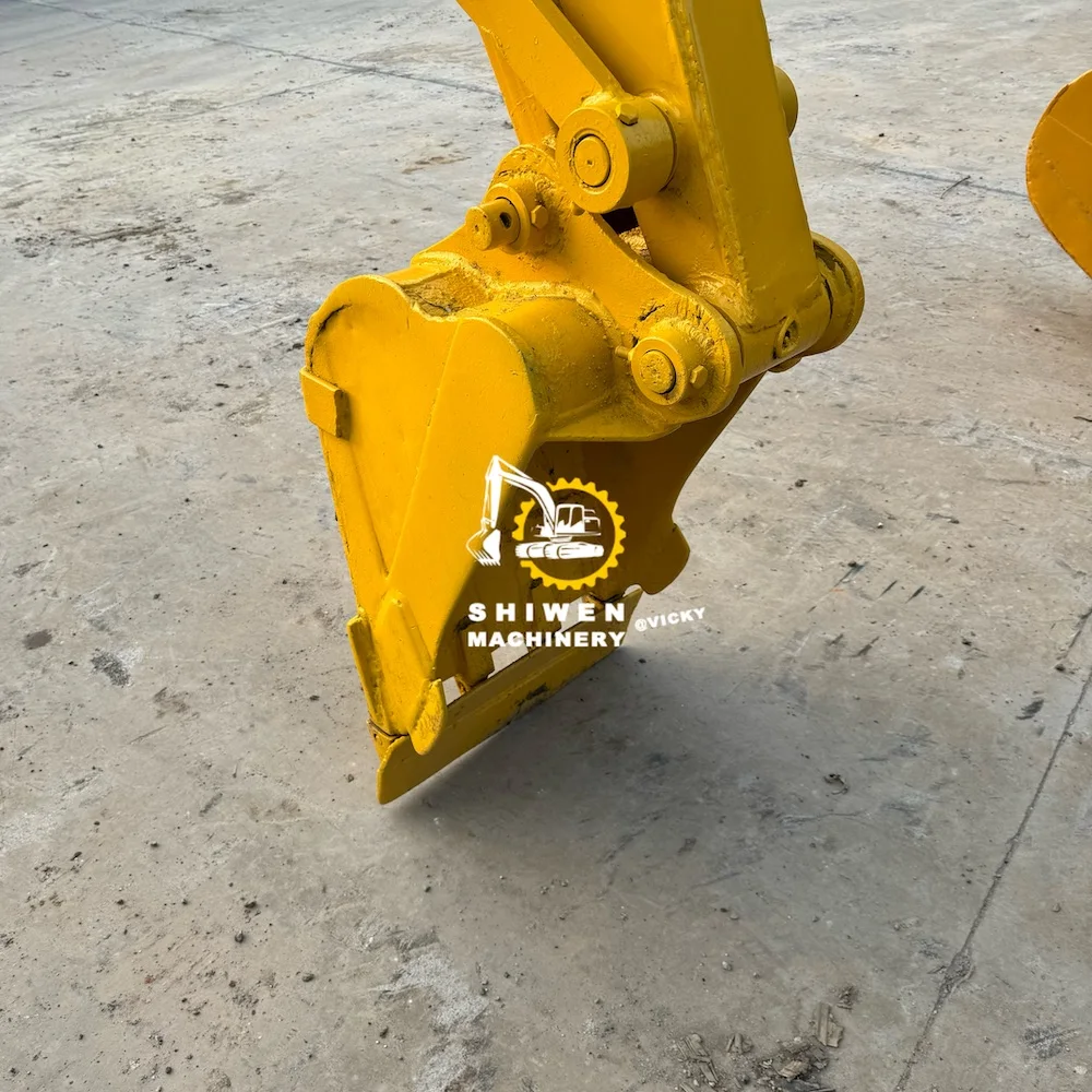 Used Komatsu PC40mr-2 PC40mr-3 PC50mr-2 PC30mr-2 digger, Komatsu PC40 360 degree rotation swing ride mini excavators ce/epa/euro