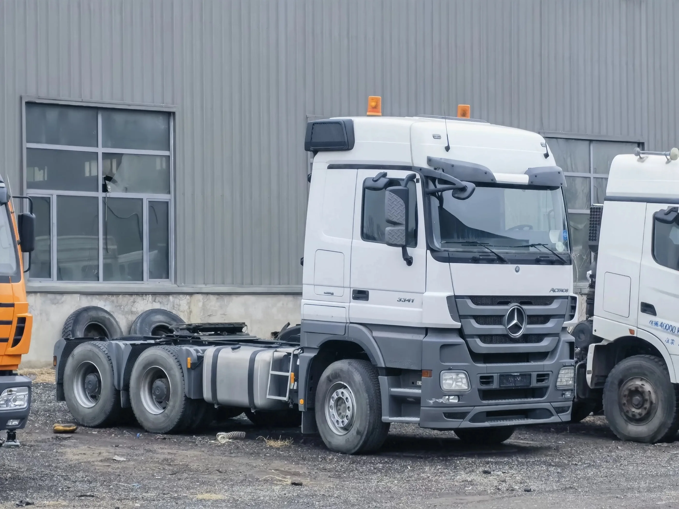Used Mercedess-Benzz Actros 1848 LS 4x2 tractor truck