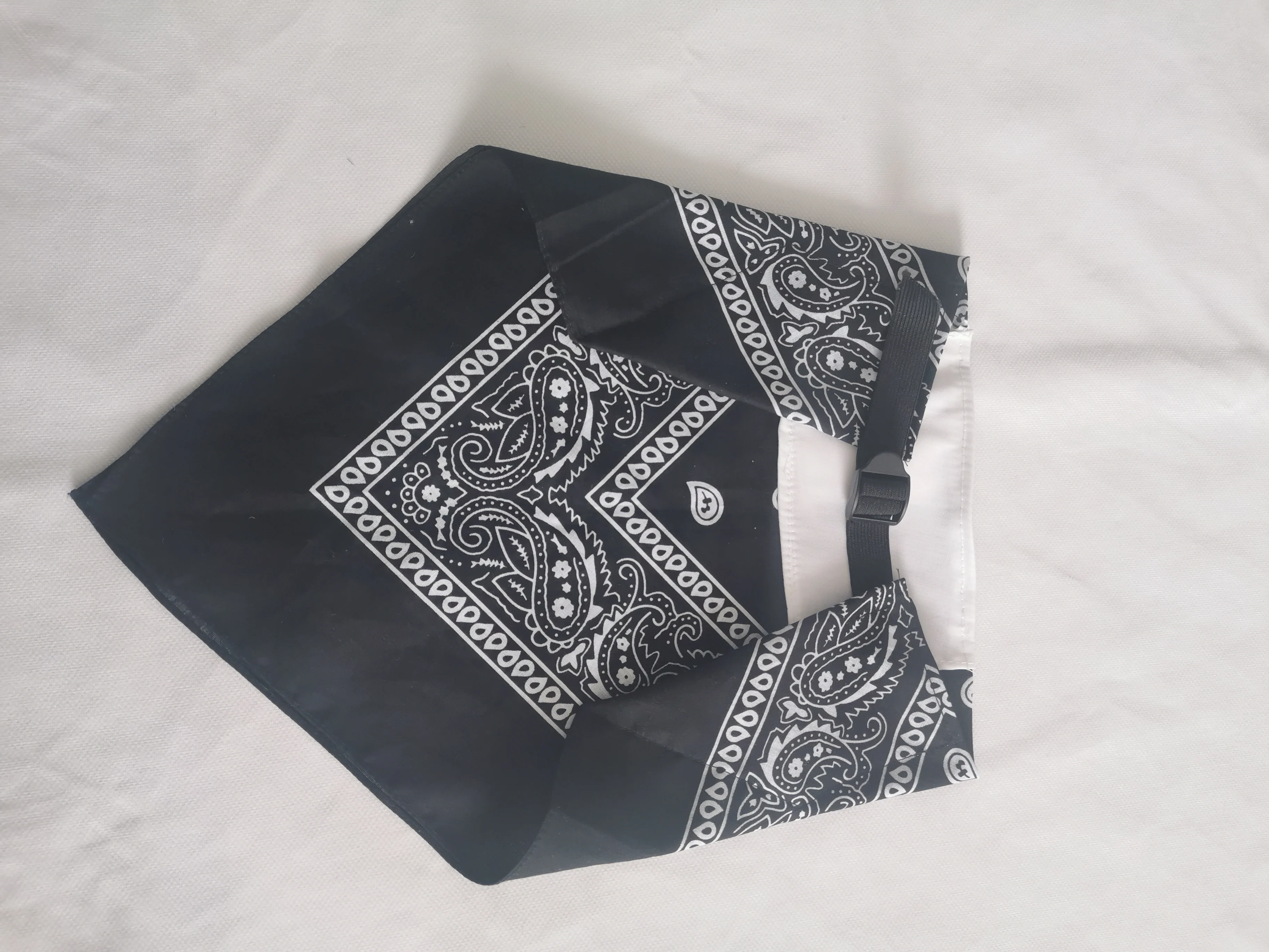 
Custom organic cotton bandana hoody with filter pocket 