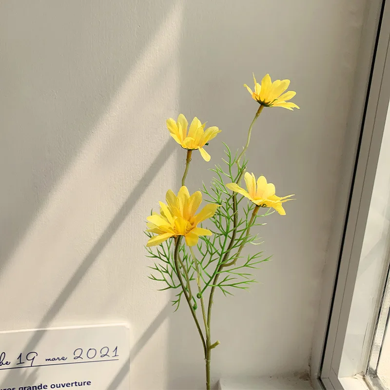 Hot sale: Artificial daisy chamomile flower arrangement - autumn decoration for living room