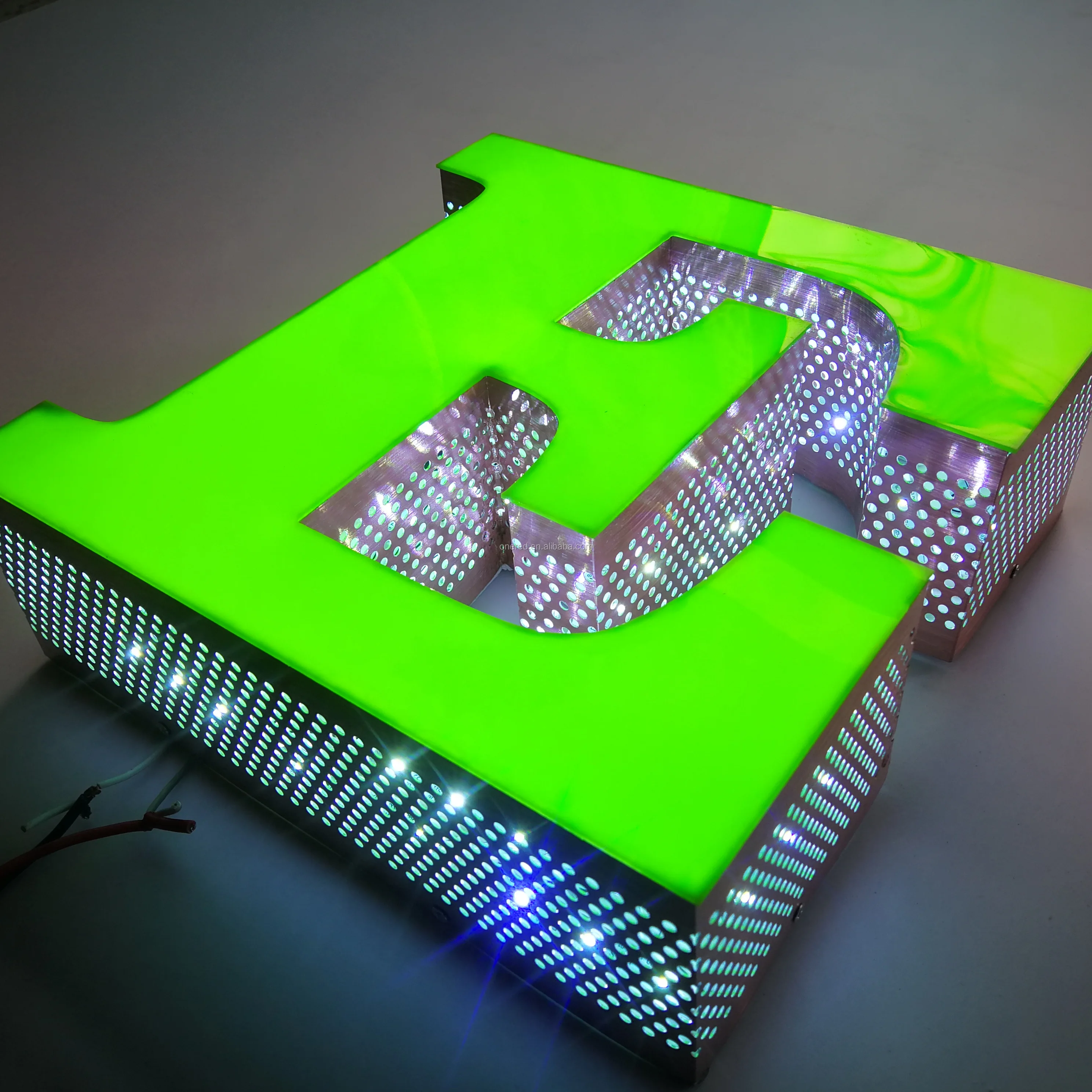  Вывеска с завода 3D акриловые наружные буквы подсветкой