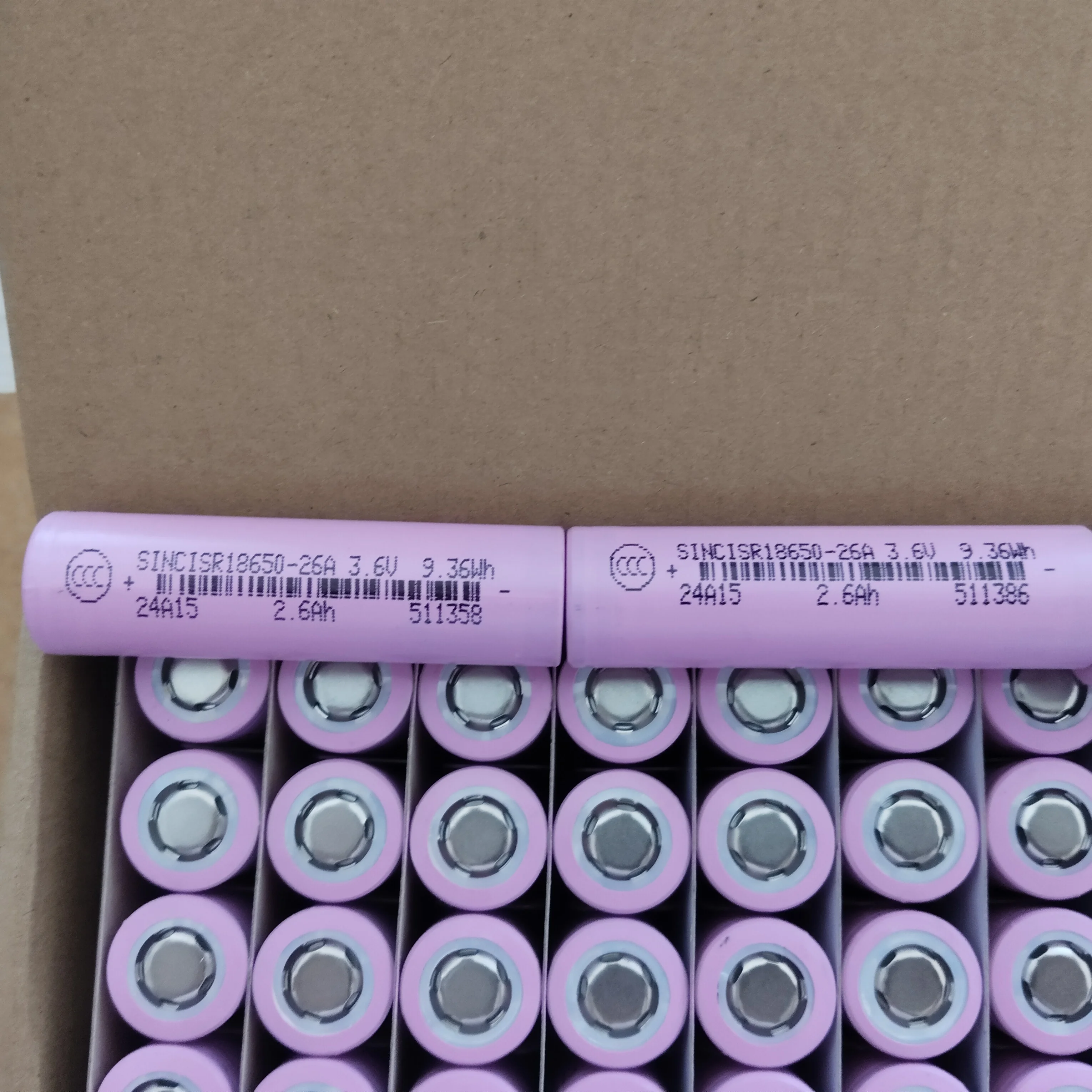 Hot Sale 18650 3.7v 2600mah Li-ion Cell Rechargeable Lithium Battery