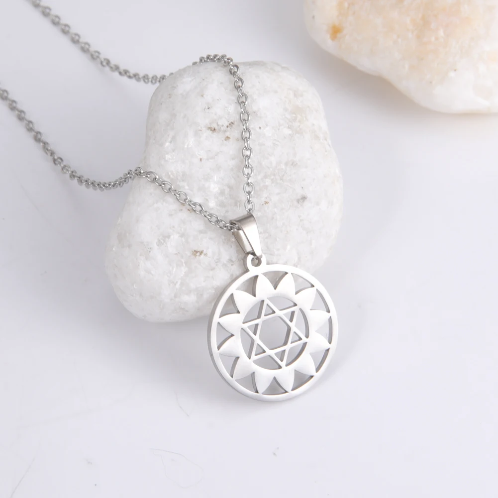 New Arrival Trendy Women Stainless Steel Pentacle Necklace Gold Plated Pentacle Charm Necklace Jewelry Gifts Amulet For Girl