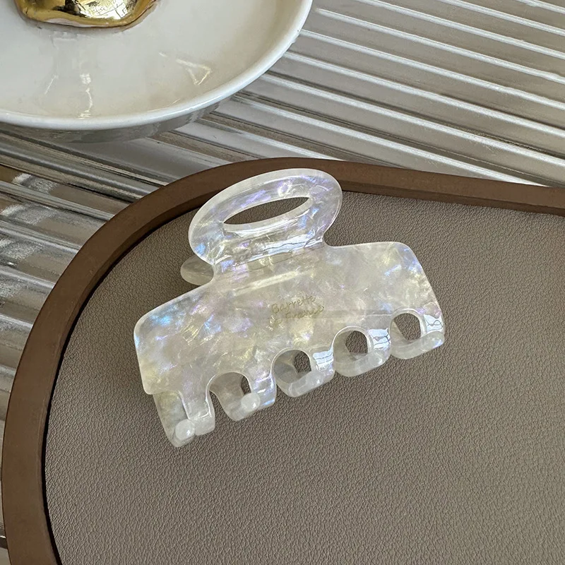 Fashion New Design Products Metal Letter B Acetate Clips Hair Accessories Custom Color Wholesale Hair Claw Clip