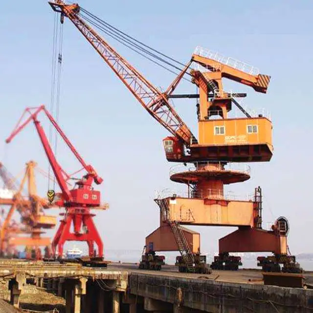 Large Capacity Mobile Harbor Portal Shipyard Crane With Best Price
