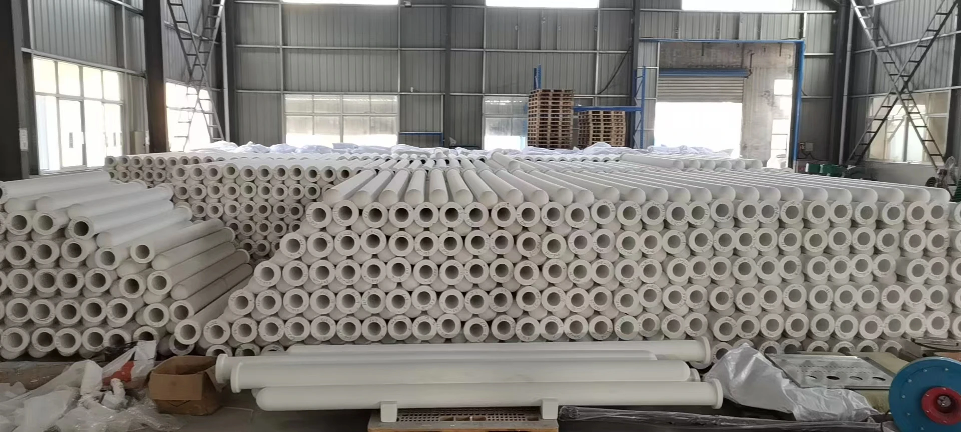 Air filter element tubes ceramic filter elements for hot gases