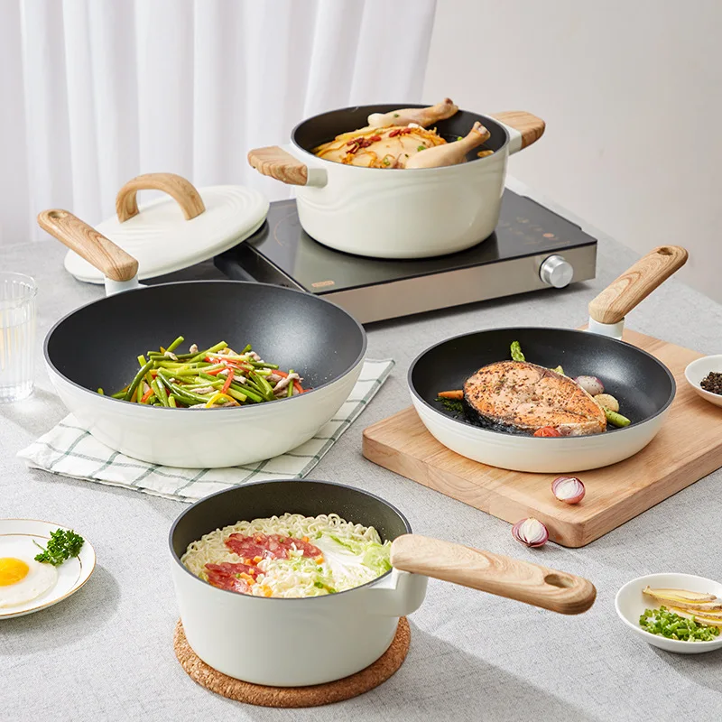 Wholesale Nordic Household Ware Kitchen Cookware Set Non-stick Cookware Kitchenware With Lid
