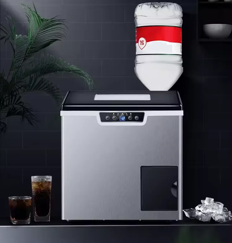 Ice making and crushing all-in-one small commercial home ice machine