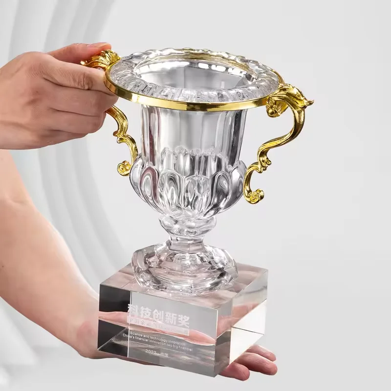Изготовитель на заказ оптовая продажа Чемпионат мира по футболу футбол спортивный Кубок наградной пустой стеклянный Хрустальный Трофей