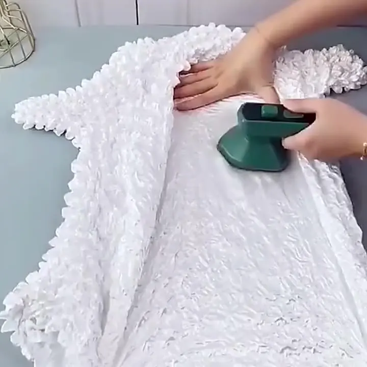Dropshipping 110v/220v Professional Steam Iron Handheld Household Home Travel Portable Mini Ironing Clothes Garment Steamer