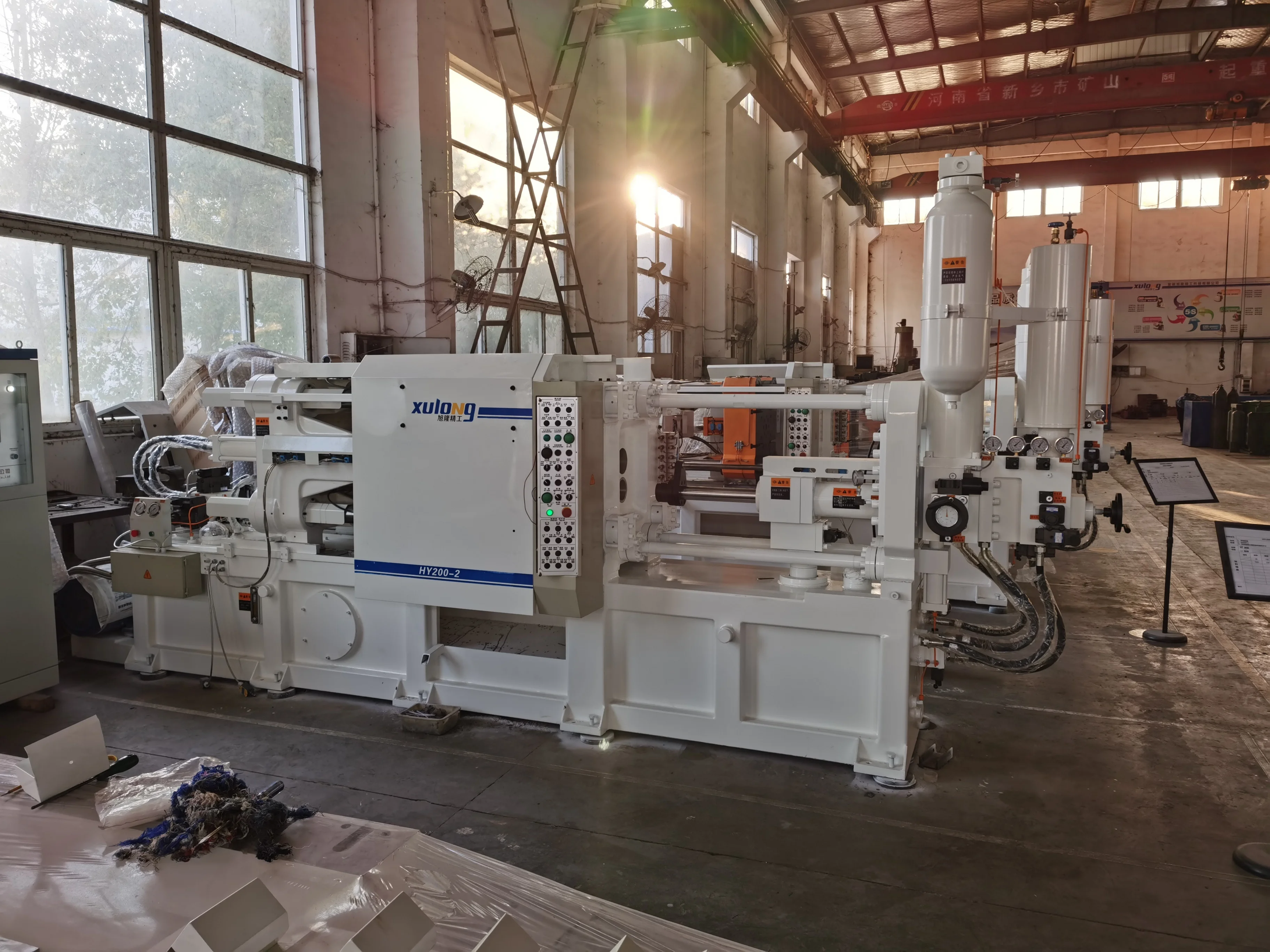 Full Automatic Aluminum Alloy Die Casting Machine Controlled By PLC With Gas