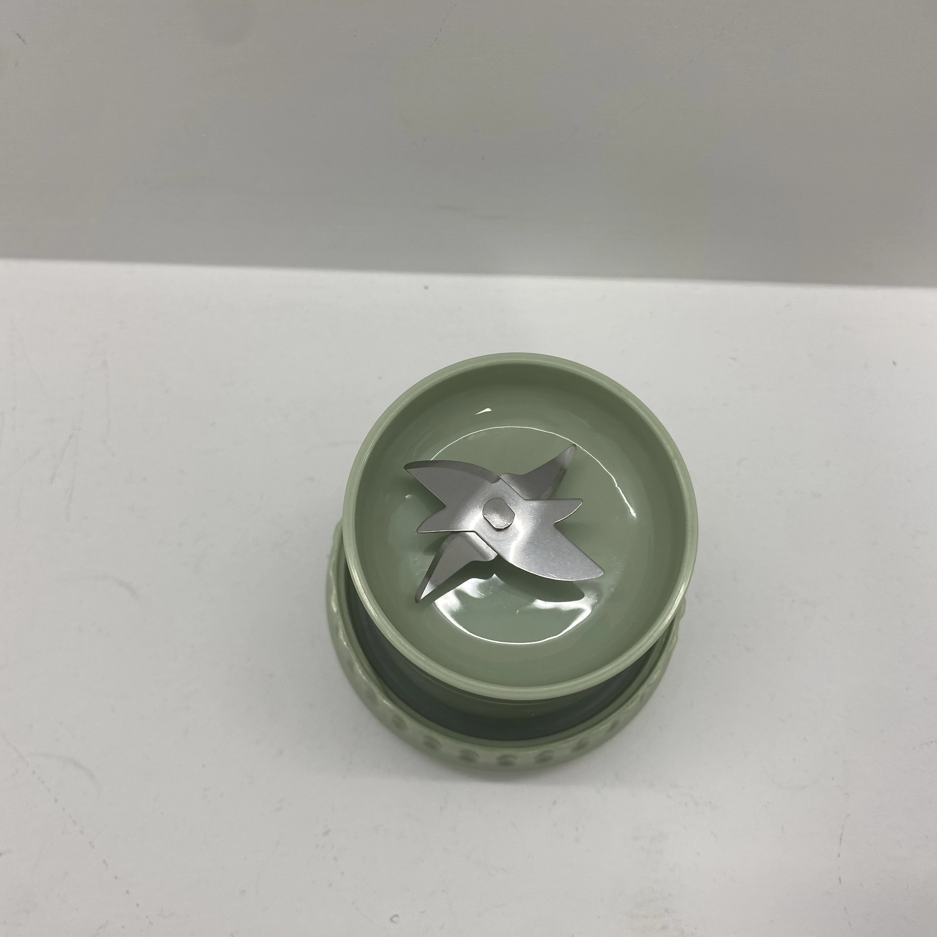 Mini USB Rechargeable Home Blender And Mixer Juice Plastic Electric Juicer Cup Portable Blenders