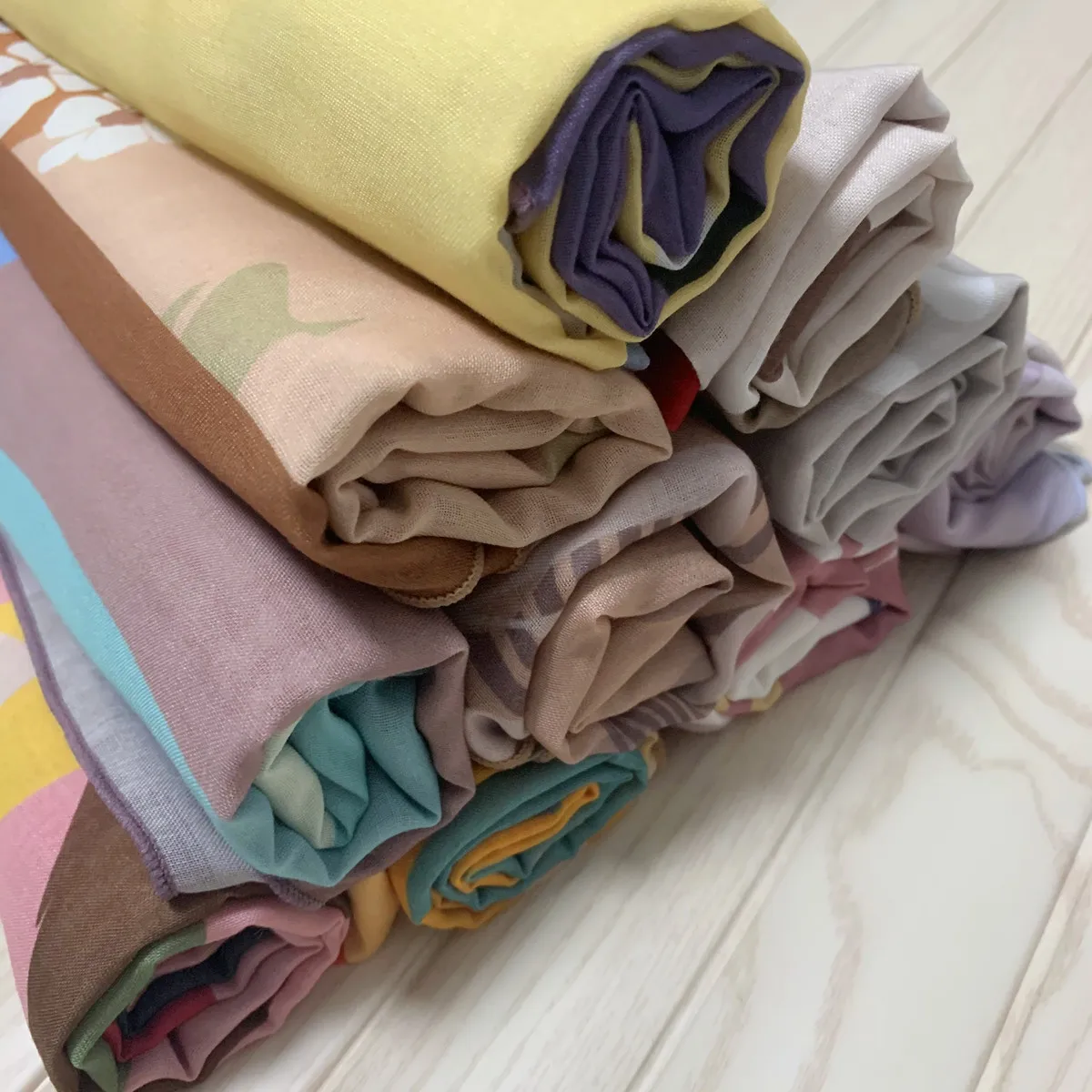 printed square ethnic scarves & shawls new custom colour muslim ladies hijabs style 2022 tudung bawal