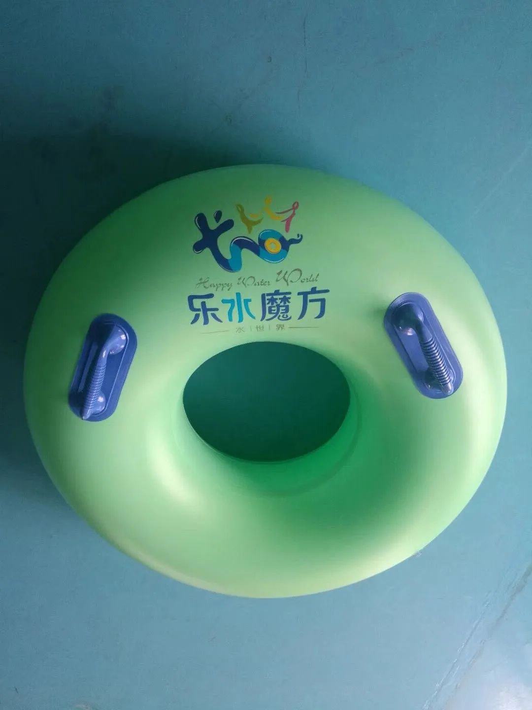 Multiple colors available Heavy Duty Inflatable air snow tube sledding car inflatable snow sleds & snow tubes