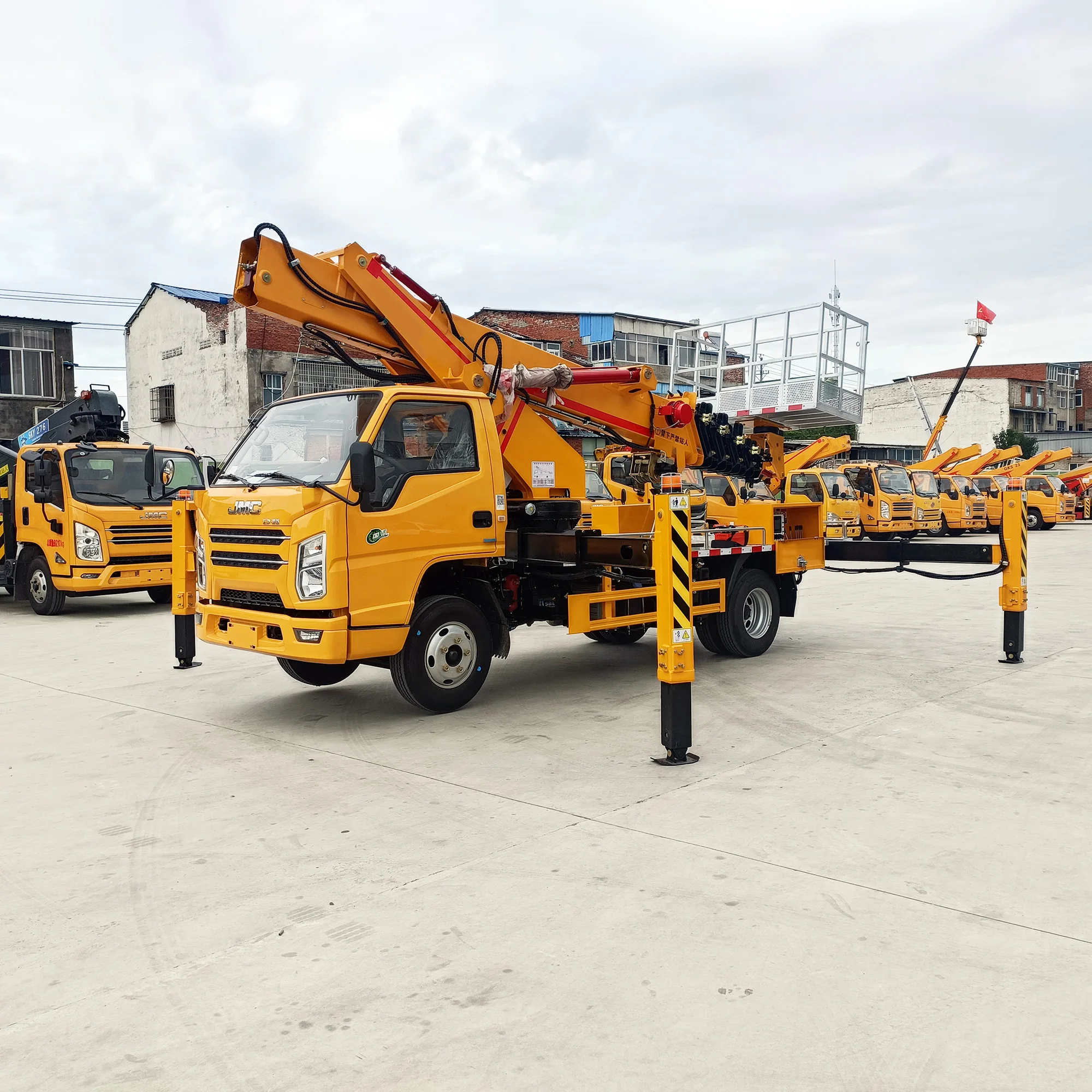 China bridges inspection truck 21m 23m telescopic aerial platform 25m 27m 30m aerial work trucks