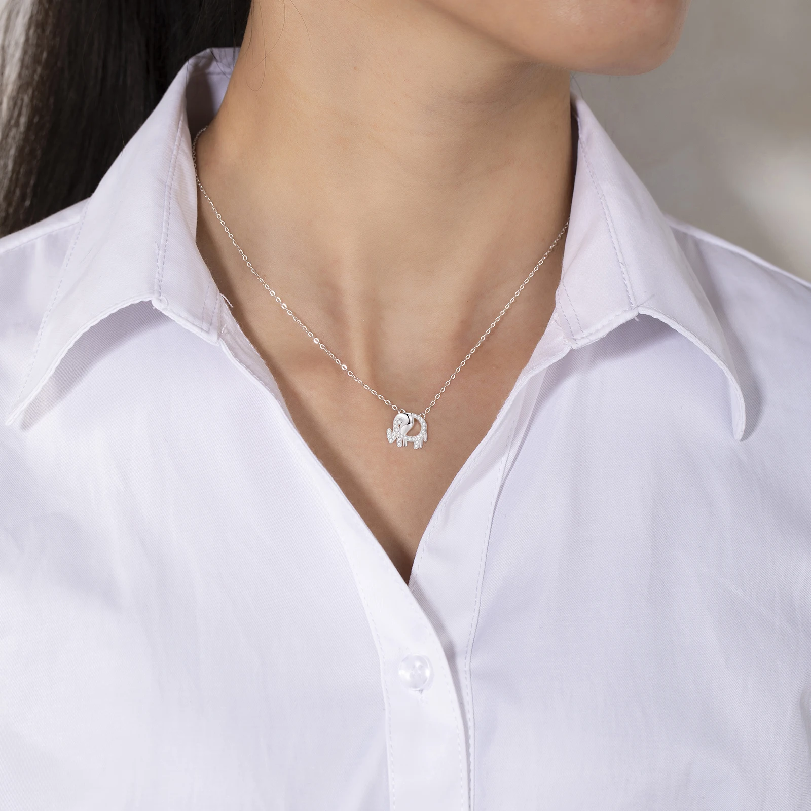 
New Zircon s925 sterling silver design jewelry golden cartoon baby elephant necklace 