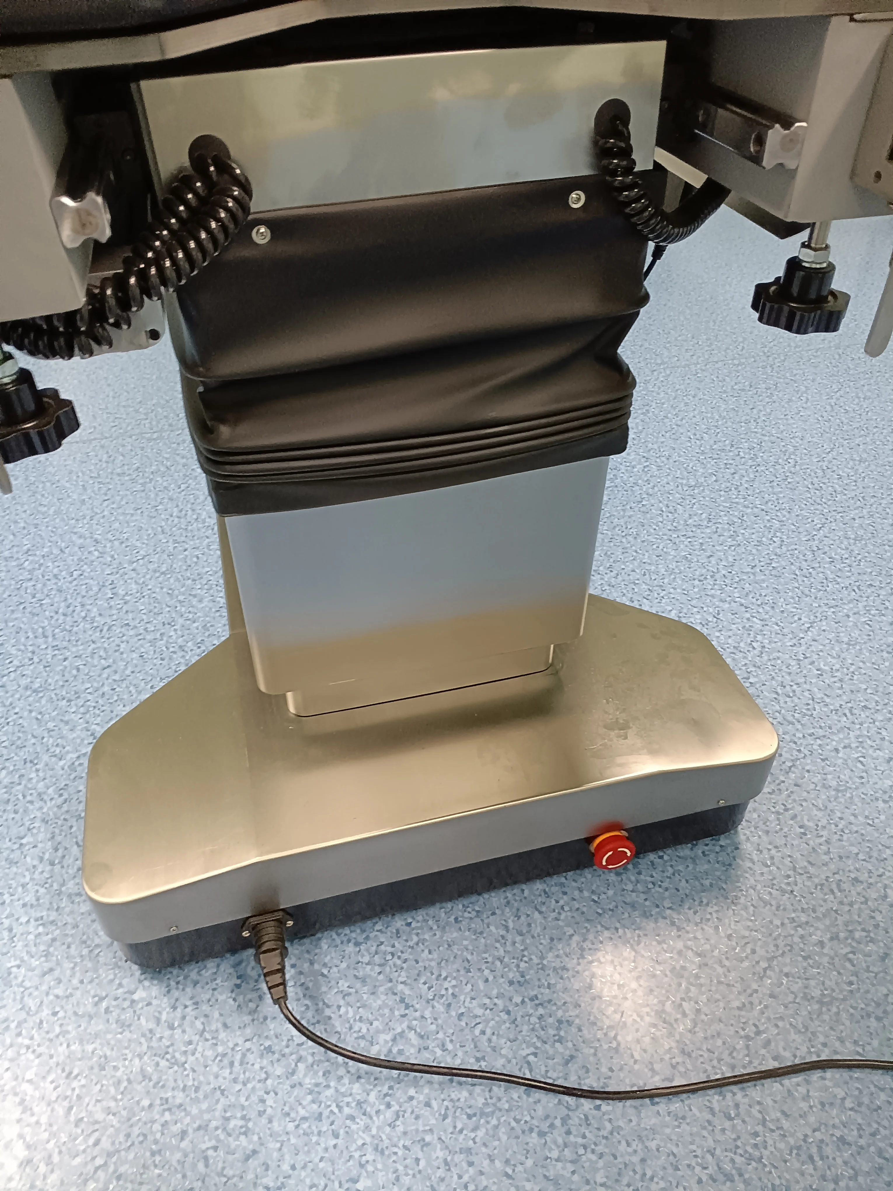 Fluoroscopic Bed Board  Operating Table can do X-Ray Examination Operating Table