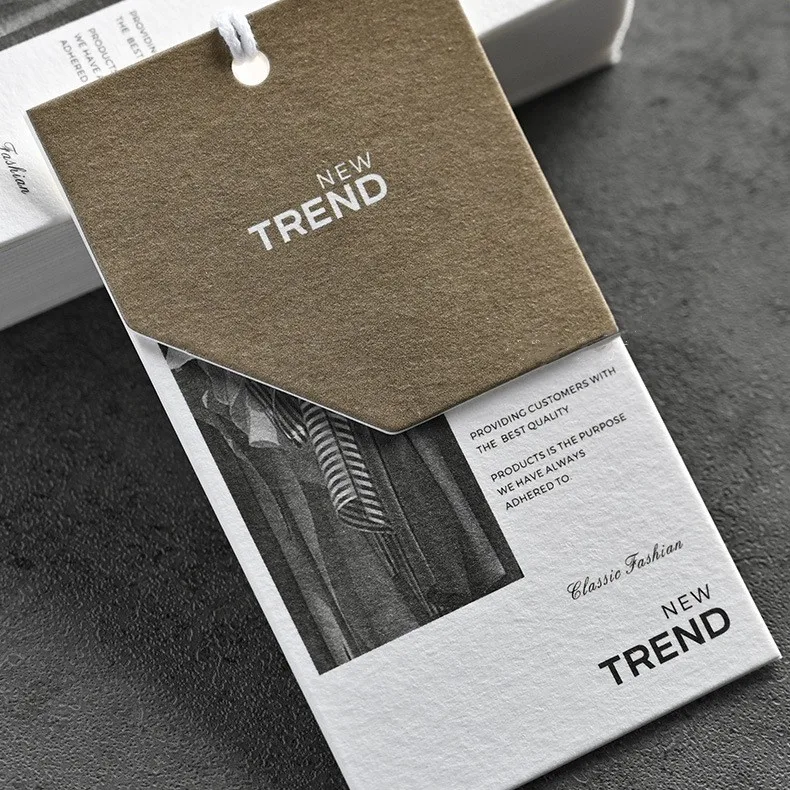 Luxury Custom Logo Printing 800gsm Cotton Art Paper Hang Tag Garment Accessories Apparel Label  Hangtag With Cotton String