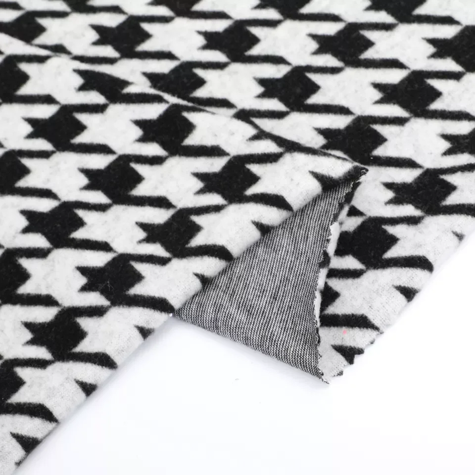 Geometric Stretch Houndstooth Pattern RTN Rayon Polyester Spandex Soft Brushed Knitted Fabric for Garment