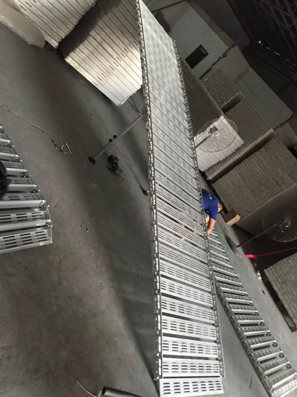 Прочная алюминиевая складная лестница для погрузки и разгрузки под заказ