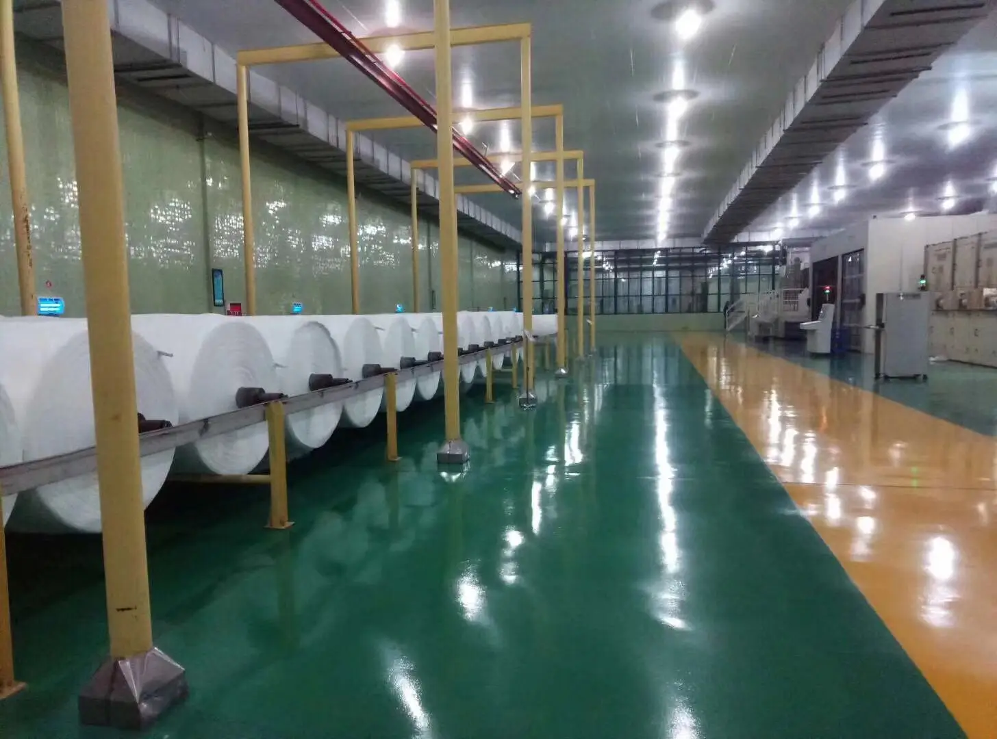 Wanlong  New pp 20 -250 Gms Plant Cover Nonwoven Bag With Zipper