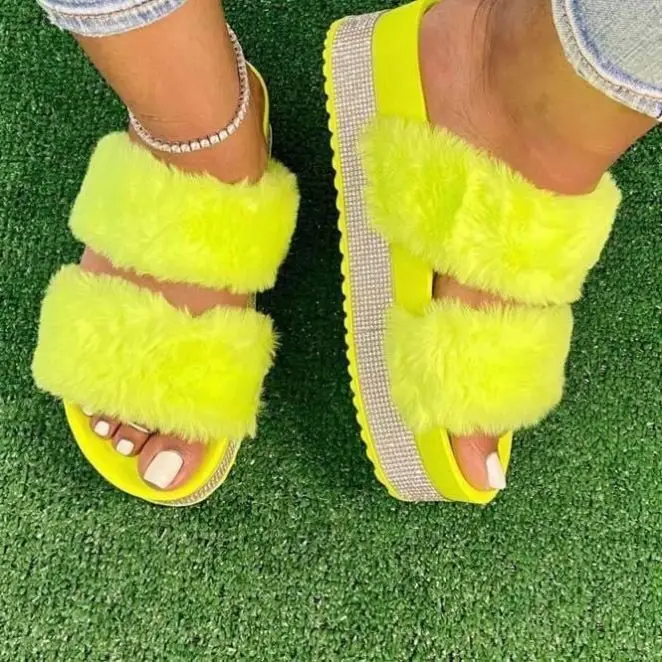 Hot Sale Fashion Ladies Platform Bling Furry Sandals Multi Color Large Size Fur Slides for Women